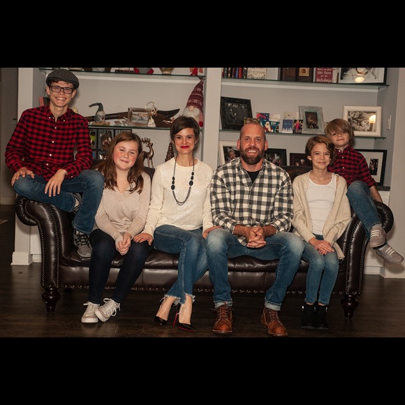 Meet your Posher, Ashley - Picture 2 of 7